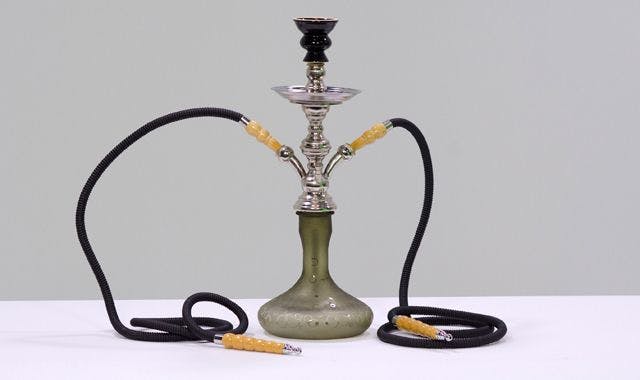 Researchers find hookah smoking can lead to serious oral conditions
