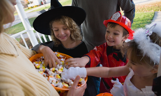 Halloween candy giving expected to increase this year