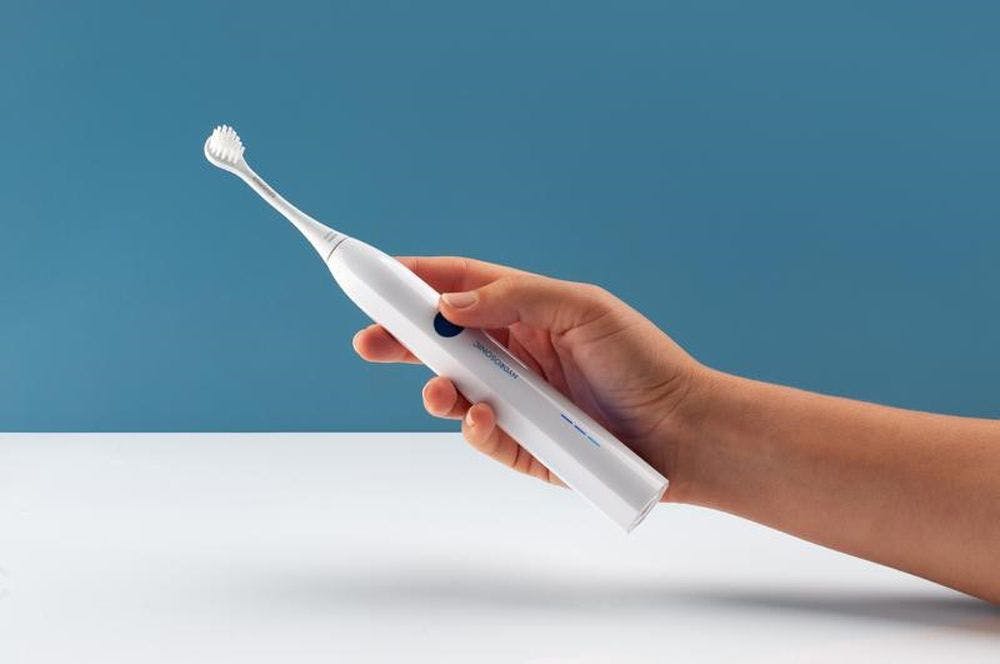Curaprox USA Introduces New Hydrosonic Easy Power Toothbrush