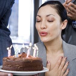 The End of Cake in the Office? British Dentists Want to Stop Tradition