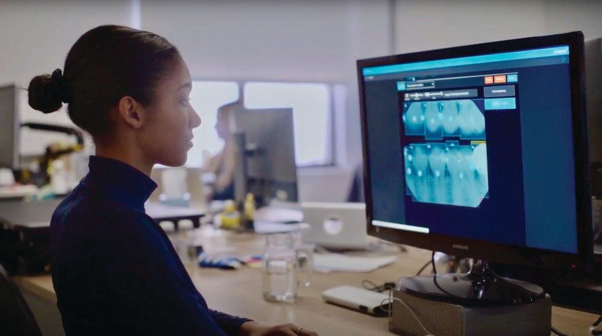An aid from AI: Artificial intelligence technology such as Pearl’s Second Opinion can help clinicians communicate clearly with patients.