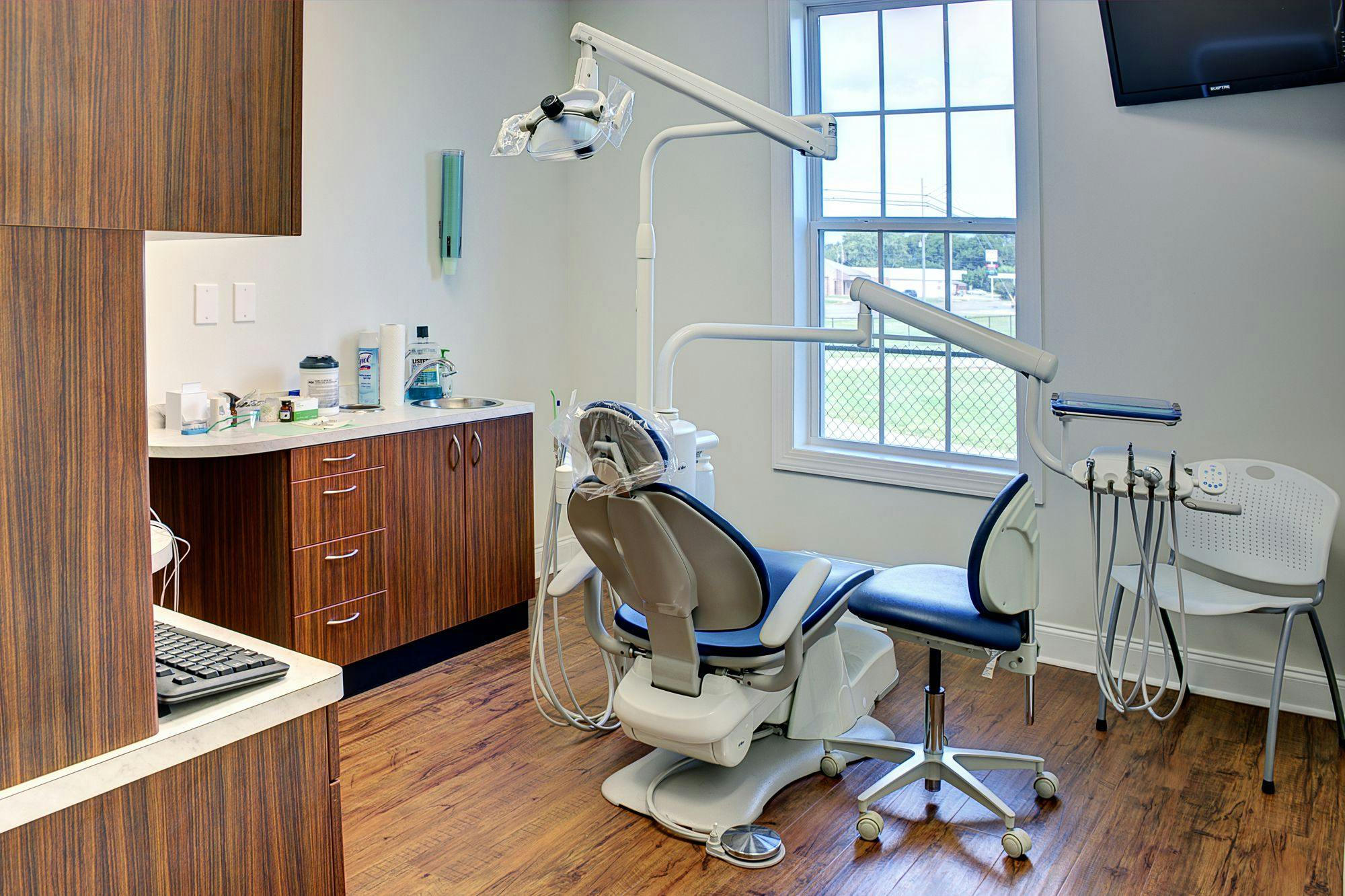 What You Need to Know About Scaling Your Dental Practice. Image courtesy of Jeff/stock.adobe.com. 