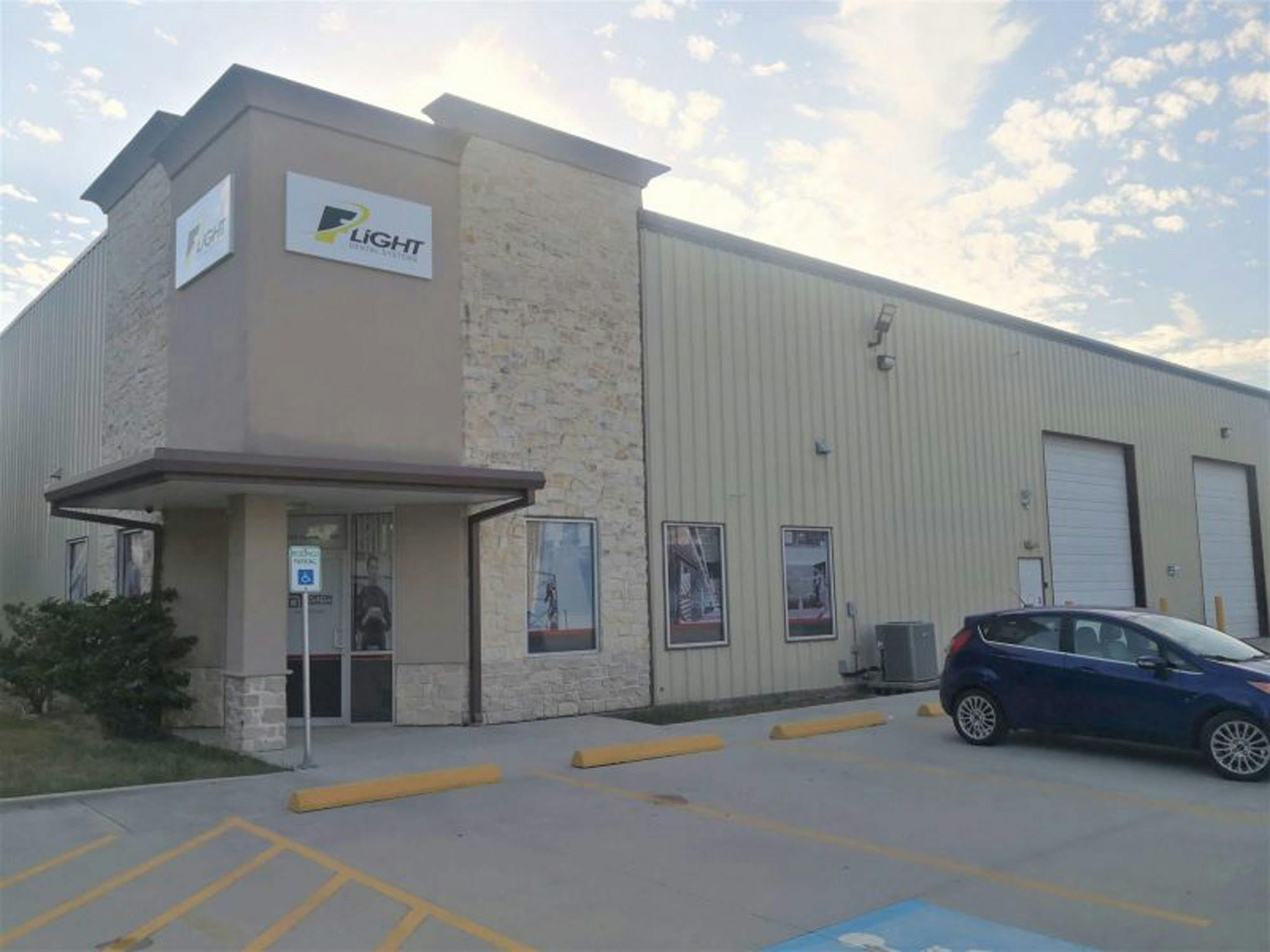 Flight Dental Systems Opens New Manufacturing Facility in Houston, Texas