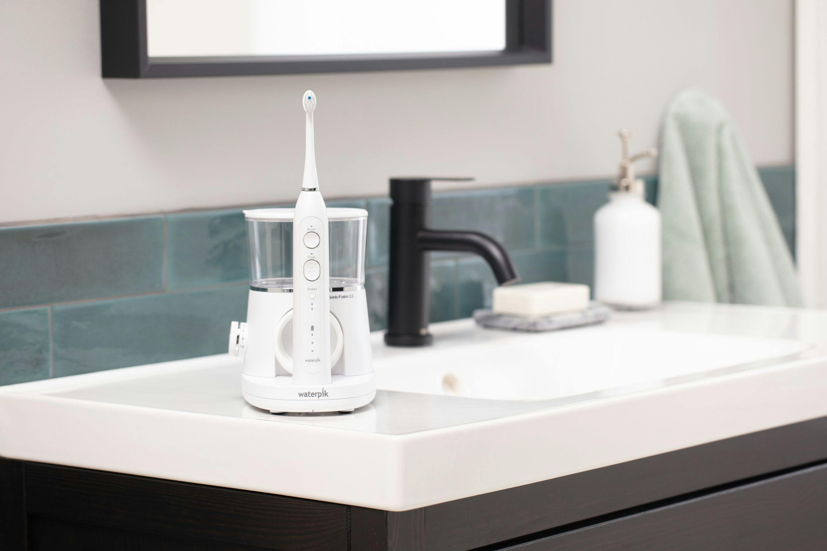 Waterpik sonic-fusion 2.0 flossing electric toothbrush