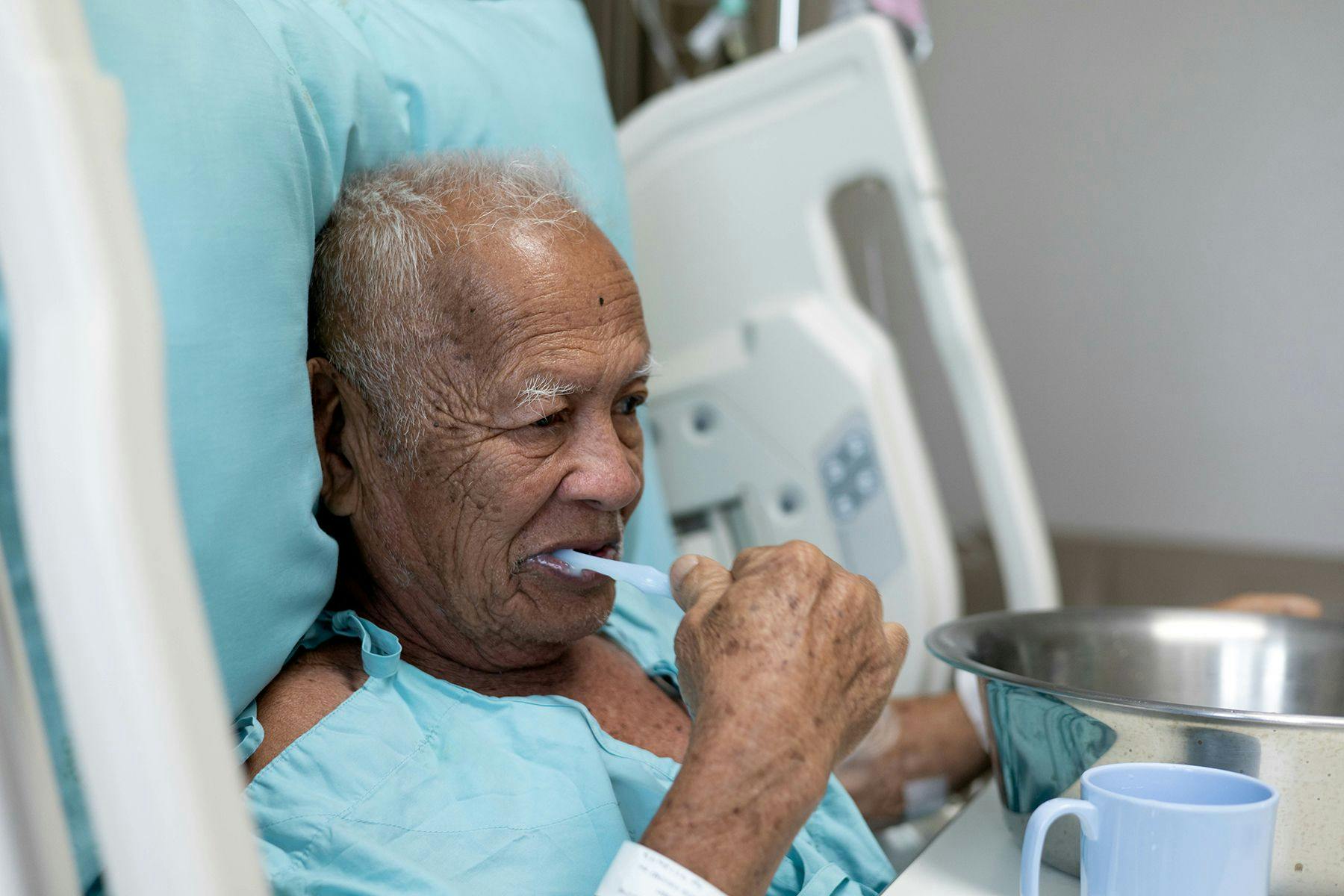 Mortality and Pneumonia Rates Decline When Hospital Patients Brush Their Teeth | Image Credit: © stock.adobe.com / Phimchanok
